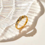 Exquisite Shiny Zircon Paved Croissant Ring Luxury Stylish Trendy Jewelry Twisted Statement Stainless Steel Rings for Women