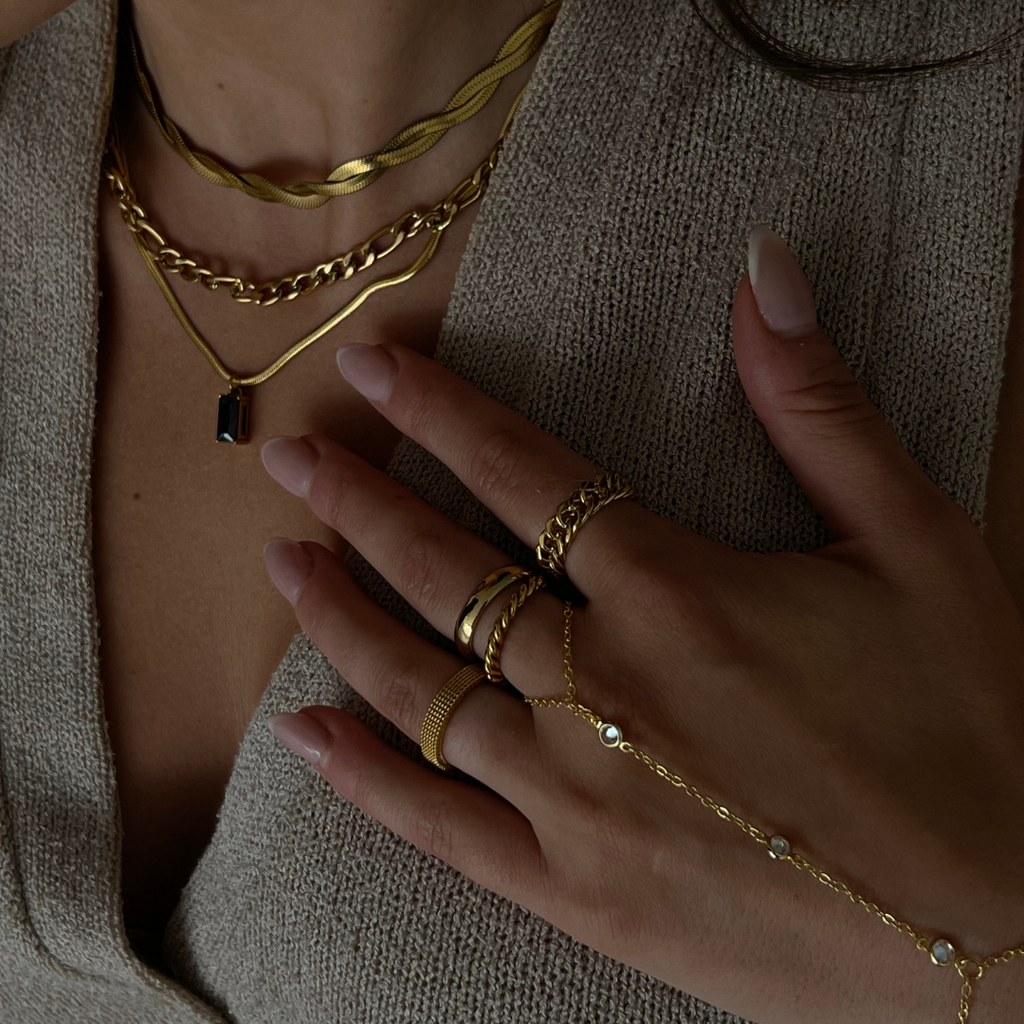 Chained Up Ring